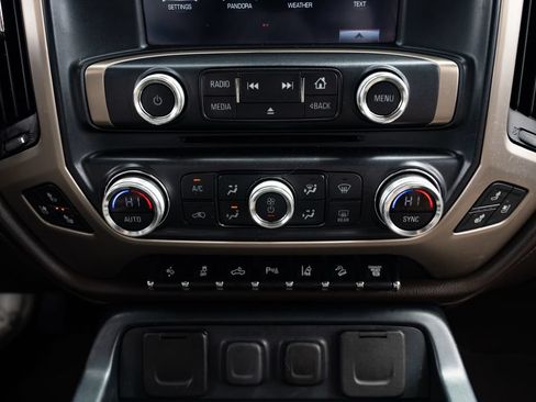 Used 2016 GMC Sierra 2500 Denali w/ Duramax Plus Package AWD/4WD image 16