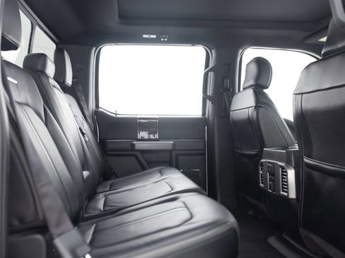 Used 2016 Ford F150 Platinum w/ Equipment Group 701A Luxury AWD/4WD image 36