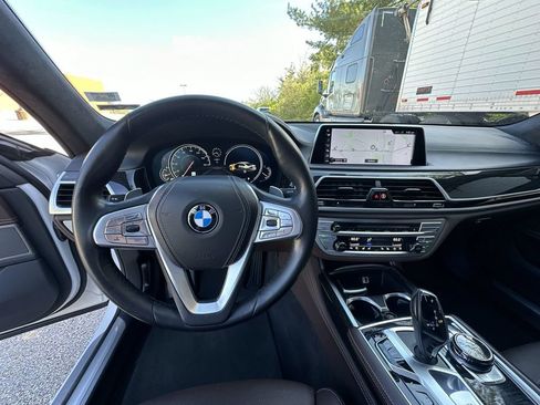 Used 2016 BMW 750i xDrive AWD/4WD image 45