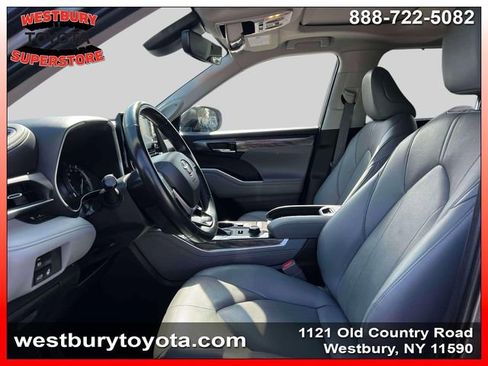 Used 2022 Toyota Highlander Limited AWD/4WD image 20