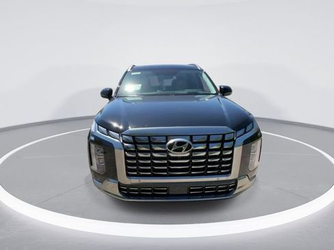 Used 2024 Hyundai Palisade Calligraphy image 3