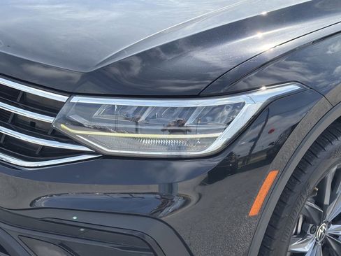 Used 2022 Volkswagen Tiguan SE FWD image 30