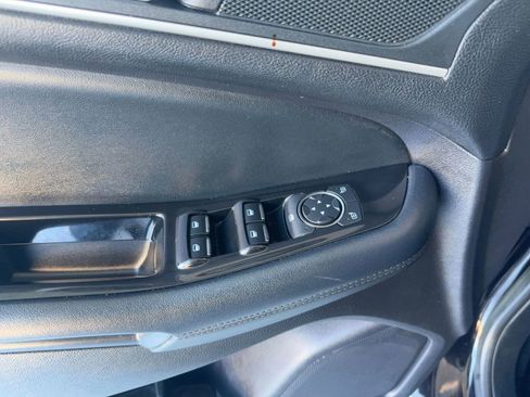 Used 2020 Ford Edge SEL FWD image 37