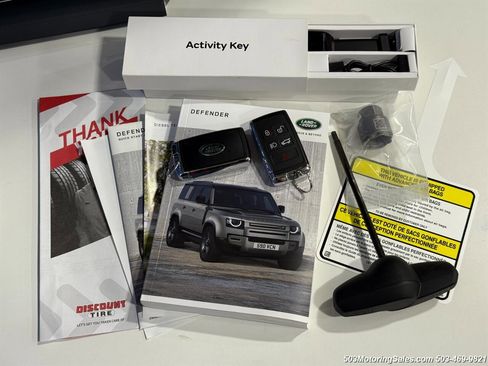 Used 2024 Land Rover Defender 90 V8 image 19