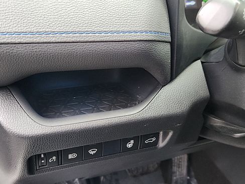 Used 2019 Toyota RAV4 XSE image 12