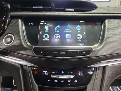 Used 2019 Cadillac XT5 Luxury image 20