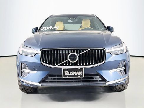Used 2023 Volvo XC60 B5 Ultimate w/ Protection Package Premier FWD image 2