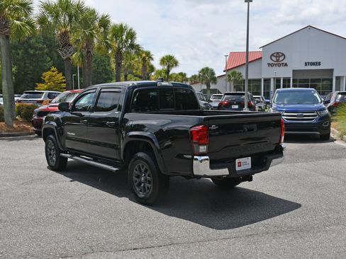 Certified 2022 Toyota Tacoma SR5 w/ SR5 Appearance Package (SM) RWD image 3