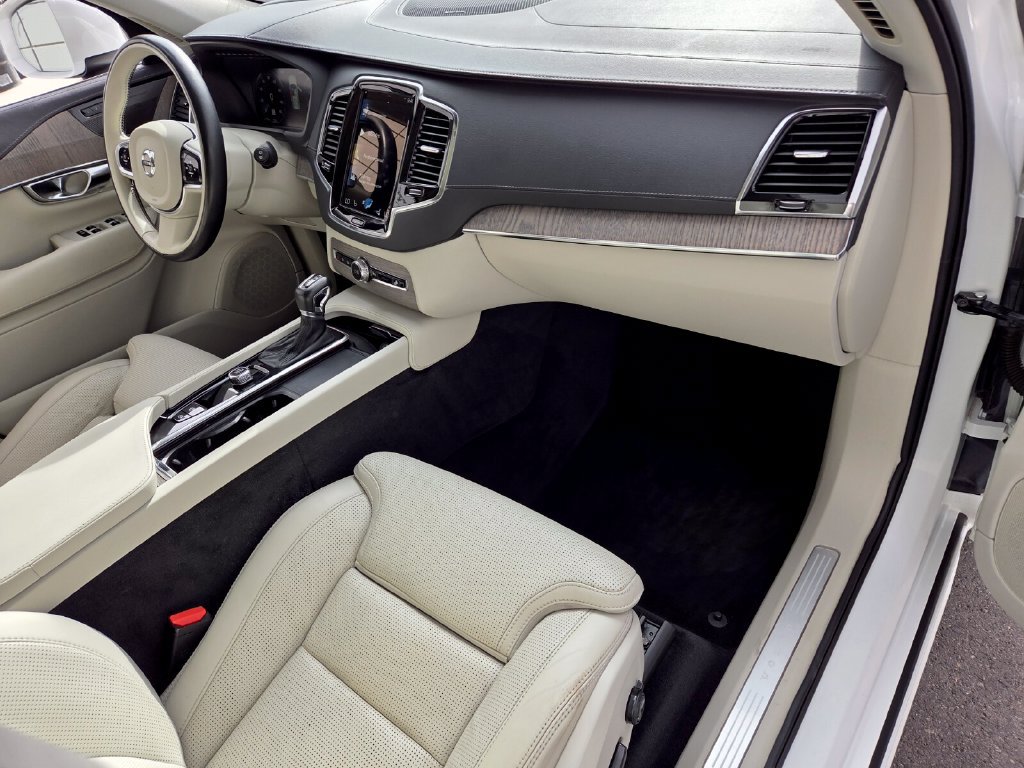 Used 2022 Volvo XC90 T6 Inscription w/ Advanced Package AWD/4WD image 23