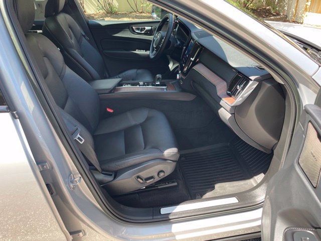 Certified 2023 Volvo XC60 B5 Plus w/ Climate Package AWD/4WD image 13