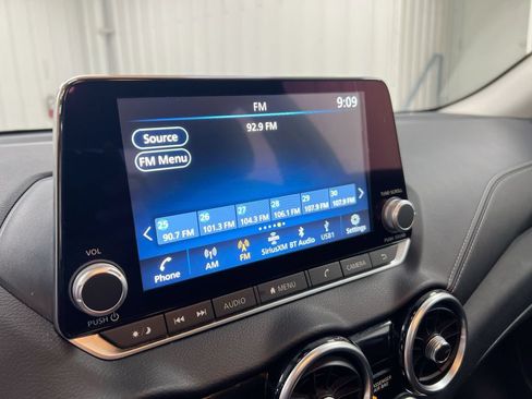 Used 2025 Nissan Sentra SV FWD image 14