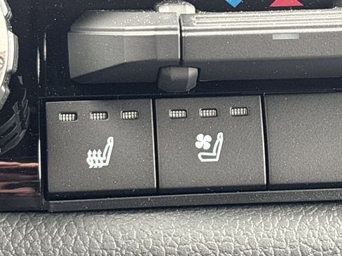 New 2026 Toyota Tundra Limited AWD/4WD image 26