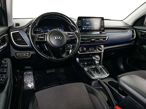 Used 2021 Kia Seltos S image 6