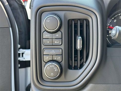 Used 2025 Chevrolet Silverado 1500 Custom w/ Turbomax Blackout Package image 18