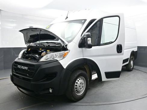 Used 2024 RAM ProMaster 2500 w/ Convenience Group FWD image 40