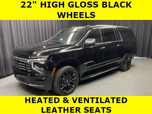 Used 2025 Chevrolet Suburban Premier AWD/4WD image 2