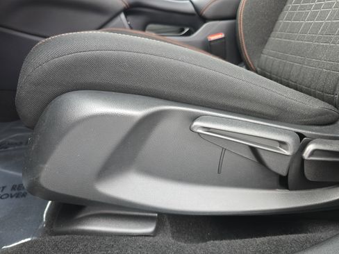 Certified 2024 Honda HR-V Sport image 28