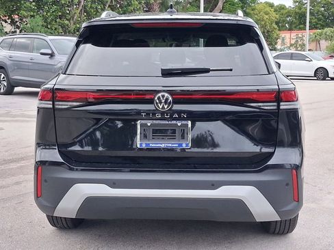 New 2026 Volkswagen Tiguan S FWD image 4