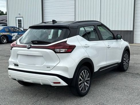 Certified 2023 Nissan Kicks SR FWD image 7