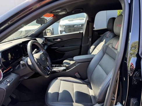 Used 2024 Chevrolet Trax RS w/ Driver Confidence Package FWD image 15