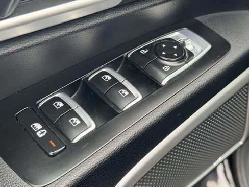 Used 2021 Kia Telluride S AWD/4WD image 16