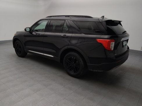 Used 2020 Ford Explorer XLT w/ Equipment Group 202A AWD/4WD image 3