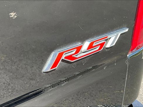 Used 2022 Chevrolet Silverado 1500 RST image 25