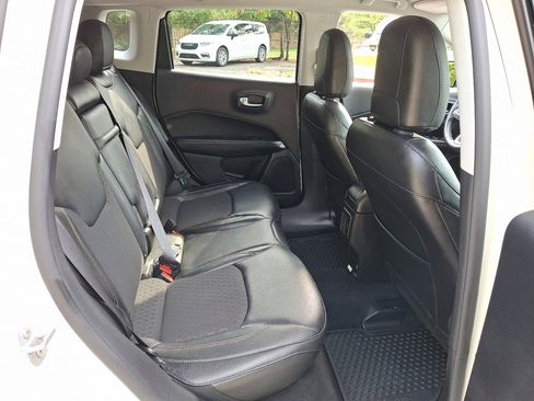 Used 2018 Jeep Compass Latitude w/ Popular Equipment Group image 15