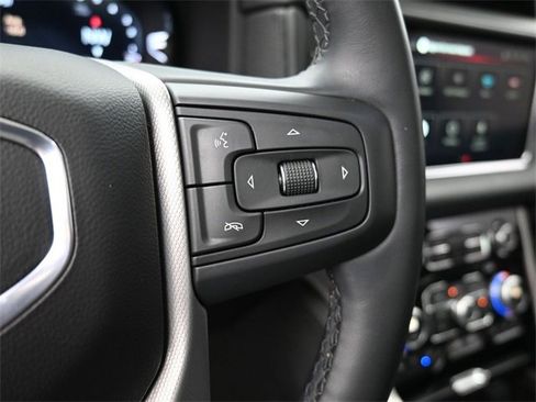 Used 2024 GMC Yukon XL AT4 w/ Technology Package image 30