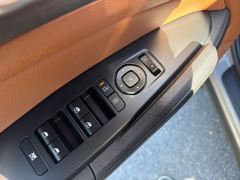 New 2026 Kia Sportage X-Line w/ X-Line Technology Package image 11