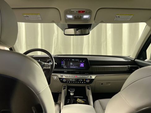 Used 2023 Kia Telluride SX image 17