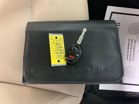 Used 2016 Subaru Outback 2.5i Limited image 30