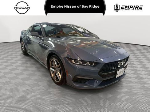 Used 2024 Ford Mustang Coupe RWD image 1