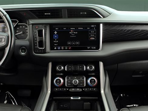 Used 2021 GMC Yukon XL Denali w/ Advanced Technology Package image 21