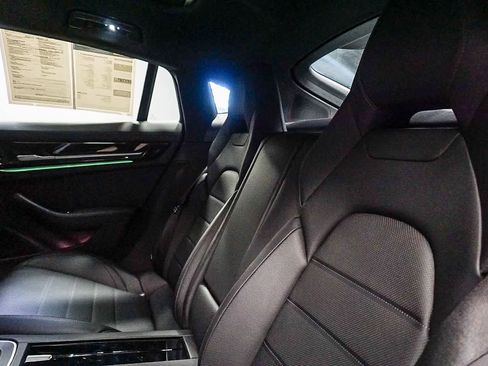 Certified 2024 Porsche Panamera 4 AWD/4WD image 19