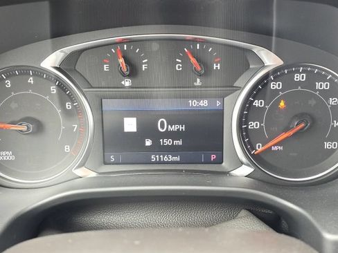 Used 2023 GMC Acadia SLT FWD image 28