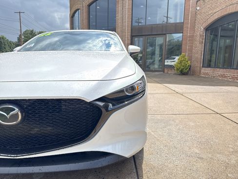 Used 2025 MAZDA MAZDA3 s FWD image 10