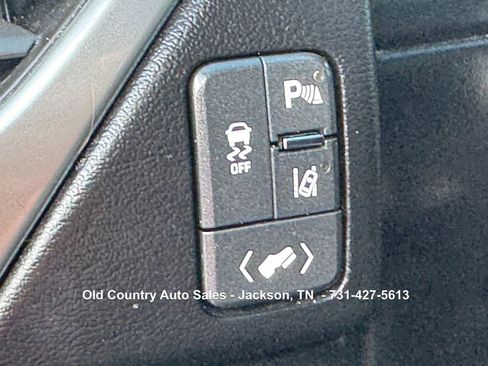 Used 2015 Chevrolet Tahoe LTZ image 37