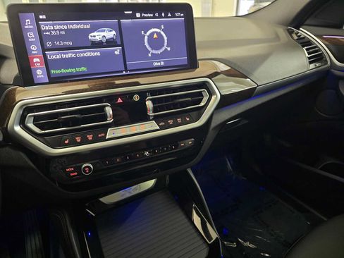 Used 2025 BMW X4 xDrive30i AWD/4WD image 26