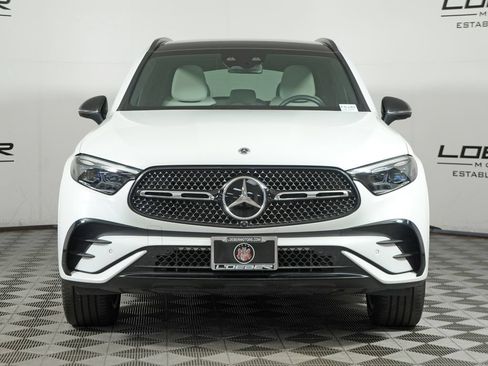 Used 2025 Mercedes-Benz GLC 350e 4MATIC image 8