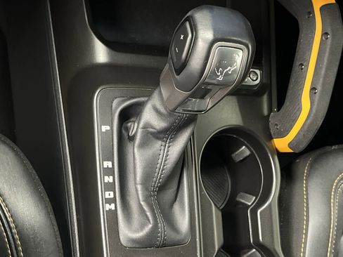 Used 2023 Ford Bronco Badlands image 25