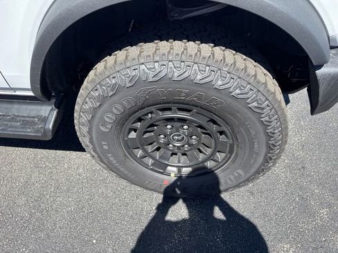 New 2026 Ford Bronco Outer Banks w/ Sasquatch Package AWD/4WD image 12