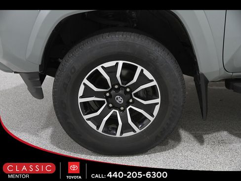 Certified 2023 Toyota Tacoma TRD Sport AWD/4WD image 19