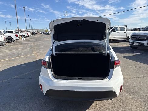 Used 2024 Toyota Corolla LE image 13