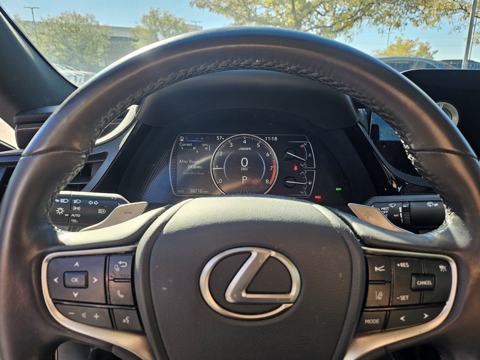 Used 2024 Lexus ES 350 w/ Accessory Package (Z1) FWD image 11