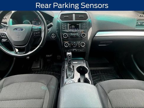 Used 2017 Ford Explorer XLT AWD/4WD image 7