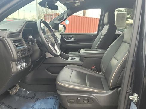 Used 2023 GMC Yukon XL SLT image 14