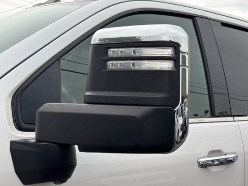 Used 2022 Chevrolet Silverado 3500 High Country AWD/4WD image 13