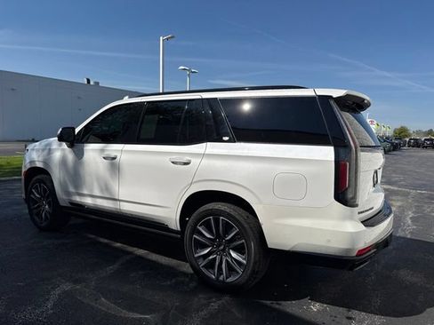 Used 2023 Cadillac Escalade Sport w/ Touring Package AWD/4WD image 4