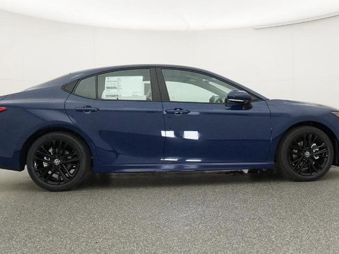 New 2026 Toyota Camry SE image 32